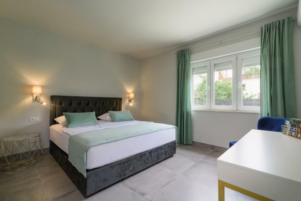 Villa Gala Trogir Bagian luar foto